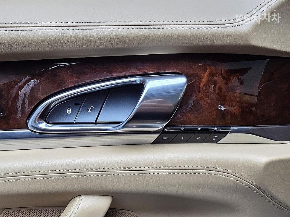 Porsche 파나메라3.0 4S 이그제큐티브 - 15