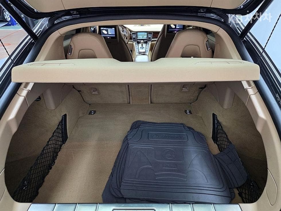 Porsche 파나메라3.0 4S 이그제큐티브 - 18