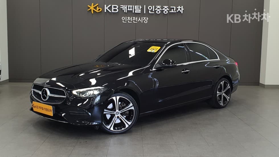 Mercedes-Benz The New (facelift) C-Class C300 e 4Matic AMG Line - Image 1
