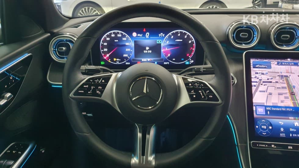Mercedes-Benz The New (facelift) C-ClassC300 e 4Matic AMG Line - 12