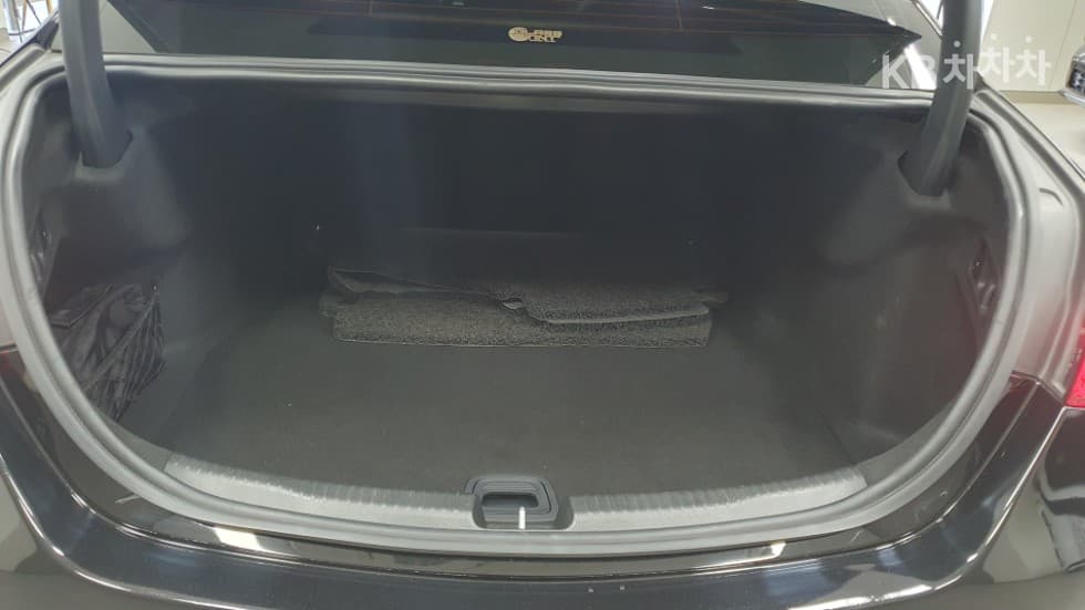 Mercedes-Benz The New (facelift) C-ClassC300 e 4Matic AMG Line - 20