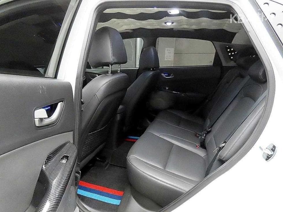 Хюндай Kona1.6 Турбо Premium - 6