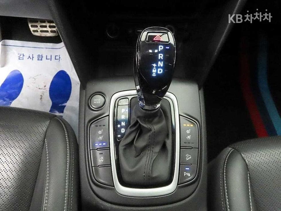 Хюндай Kona1.6 Турбо Premium - 10