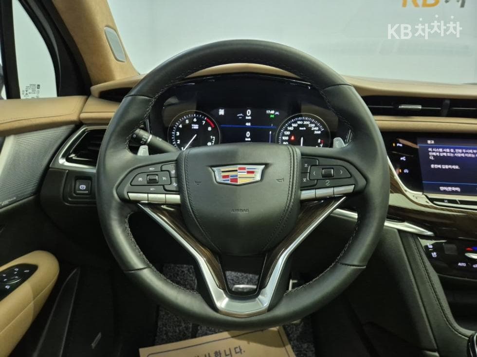 캐딜락 XT63.6 Gasoline SPORT - 9