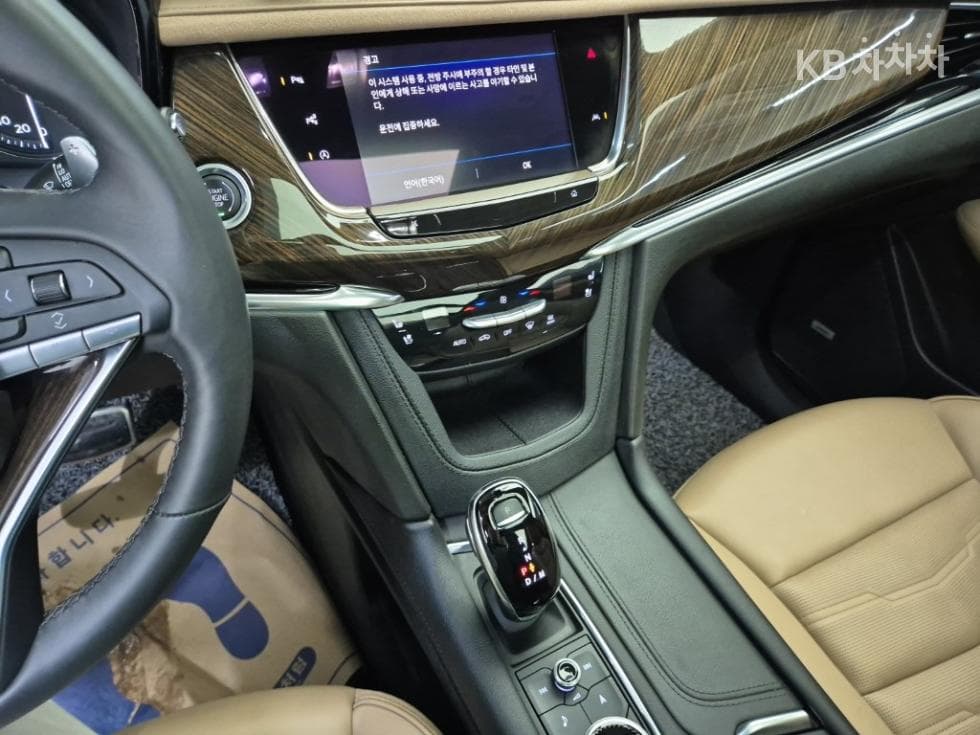 캐딜락 XT63.6 Gasoline SPORT - 10