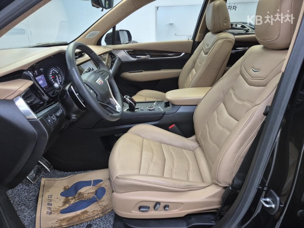 캐딜락 XT63.6 Gasoline SPORT - 11