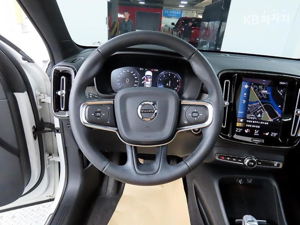 Volvo XC40B4 AWD Inscription - 9