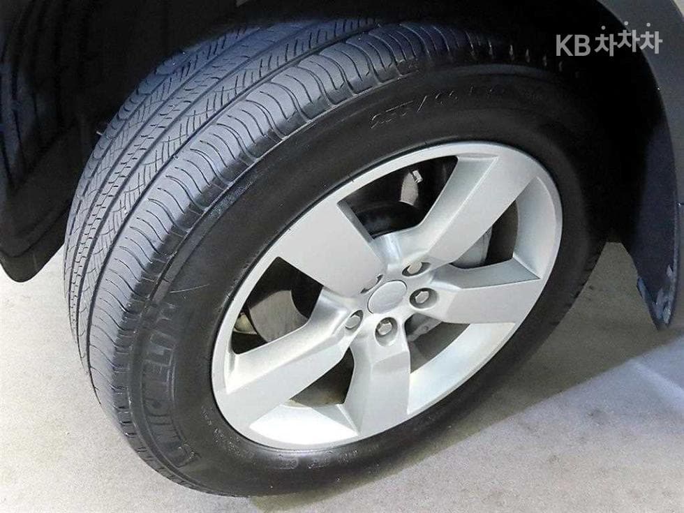 Land Rover 디펜더(L663)110 D300 HSE - 20