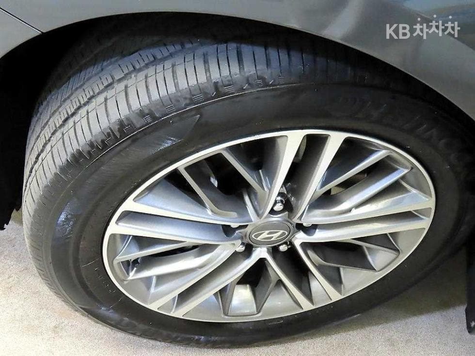 Hyundai Grandeur (Azera)IG2.4 Premium Standard - 20