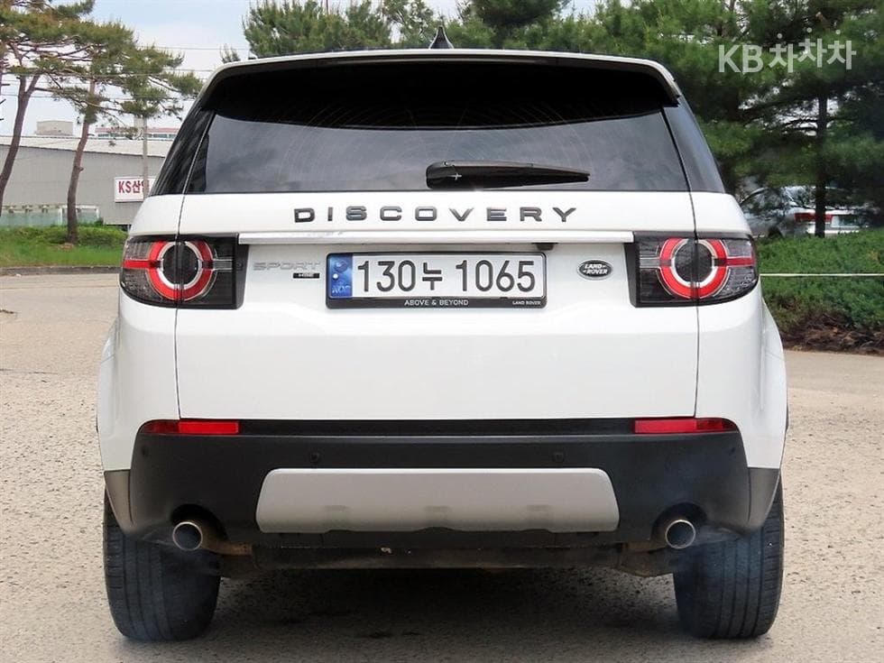 Land Rover 디스커버리 스포츠2.0 TD4 HSE Luxury - 4