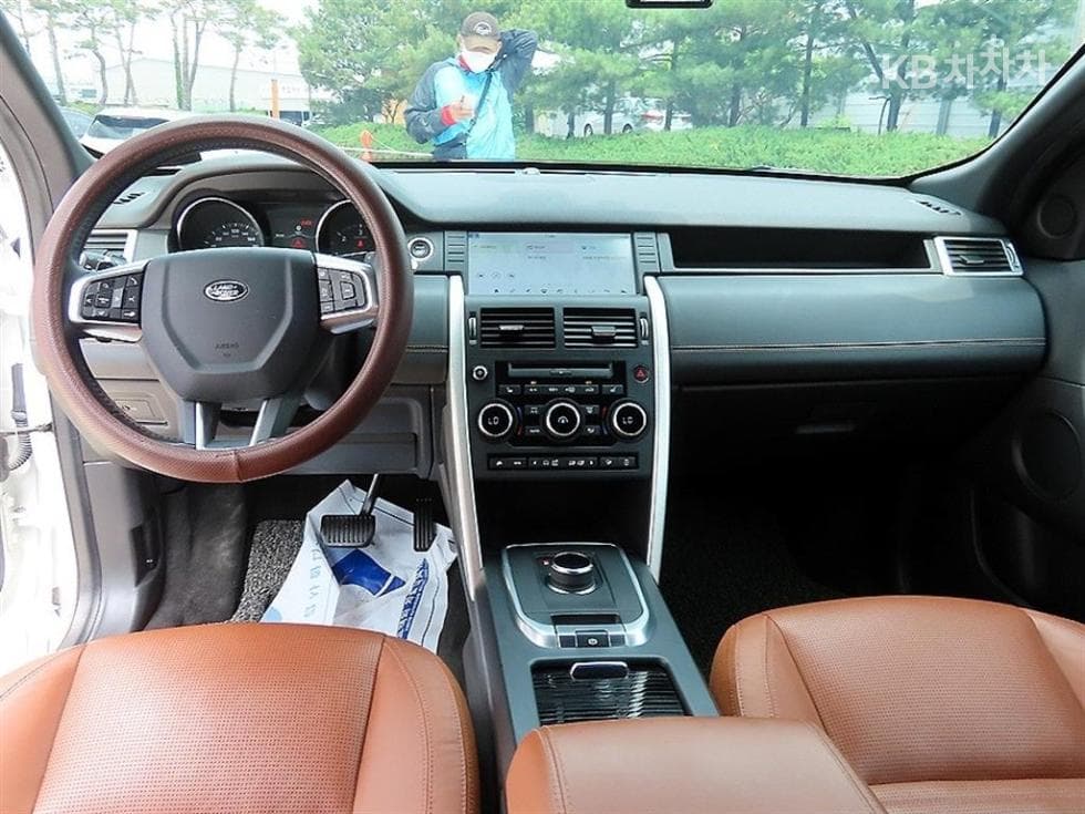 Land Rover 디스커버리 스포츠2.0 TD4 HSE Luxury - 7