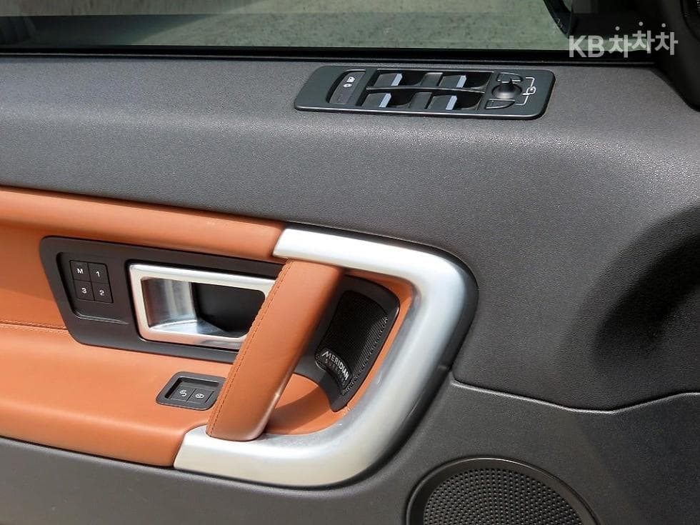 Land Rover 디스커버리 스포츠2.0 TD4 HSE Luxury - 11