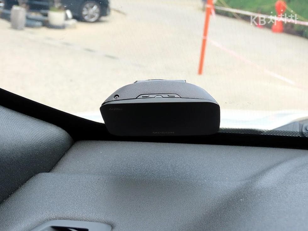 Land Rover 디스커버리 스포츠2.0 TD4 HSE Luxury - 15