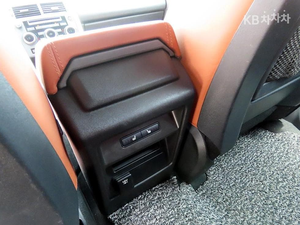 Land Rover 디스커버리 스포츠2.0 TD4 HSE Luxury - 16