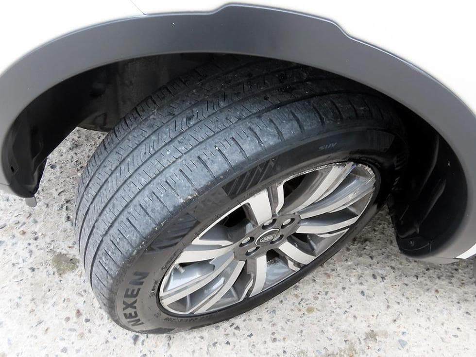 Land Rover 디스커버리 스포츠2.0 TD4 HSE Luxury - 20