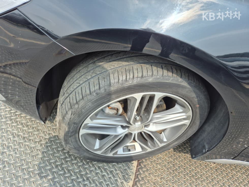 Hyundai Grandeur (Azera)IG3.0 Exclusive Standard - 20