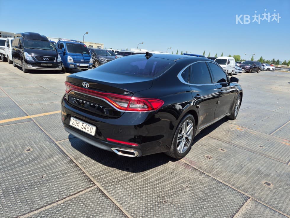 Hyundai Grandeur (Azera)IG3.0 Exclusive Standard - 22