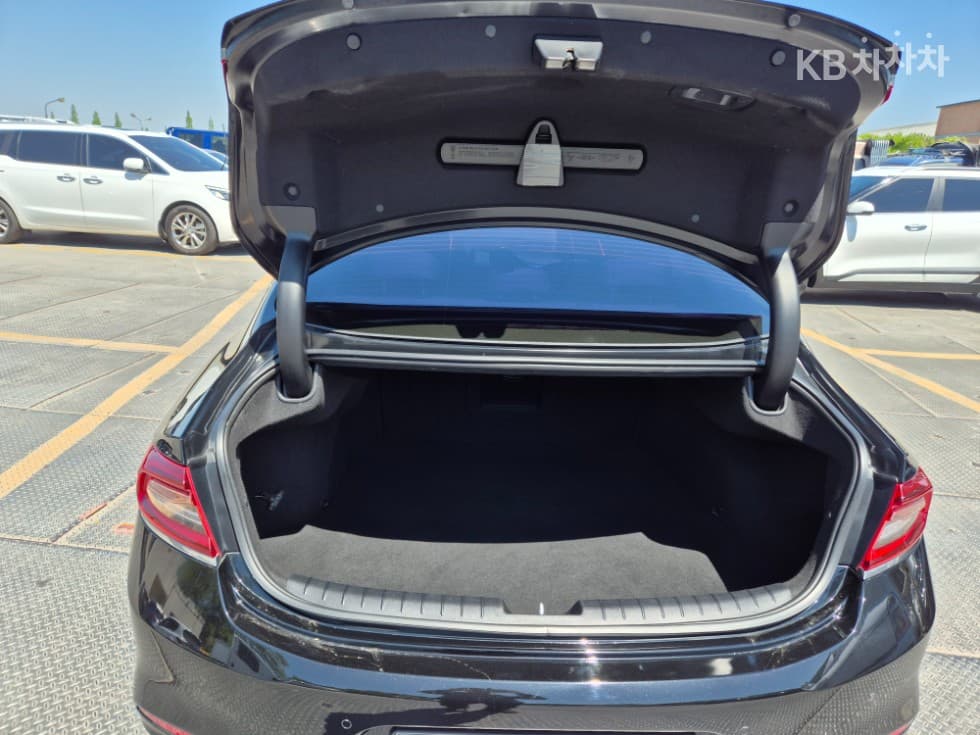Hyundai Grandeur (Azera)IG3.0 Exclusive Standard - 18