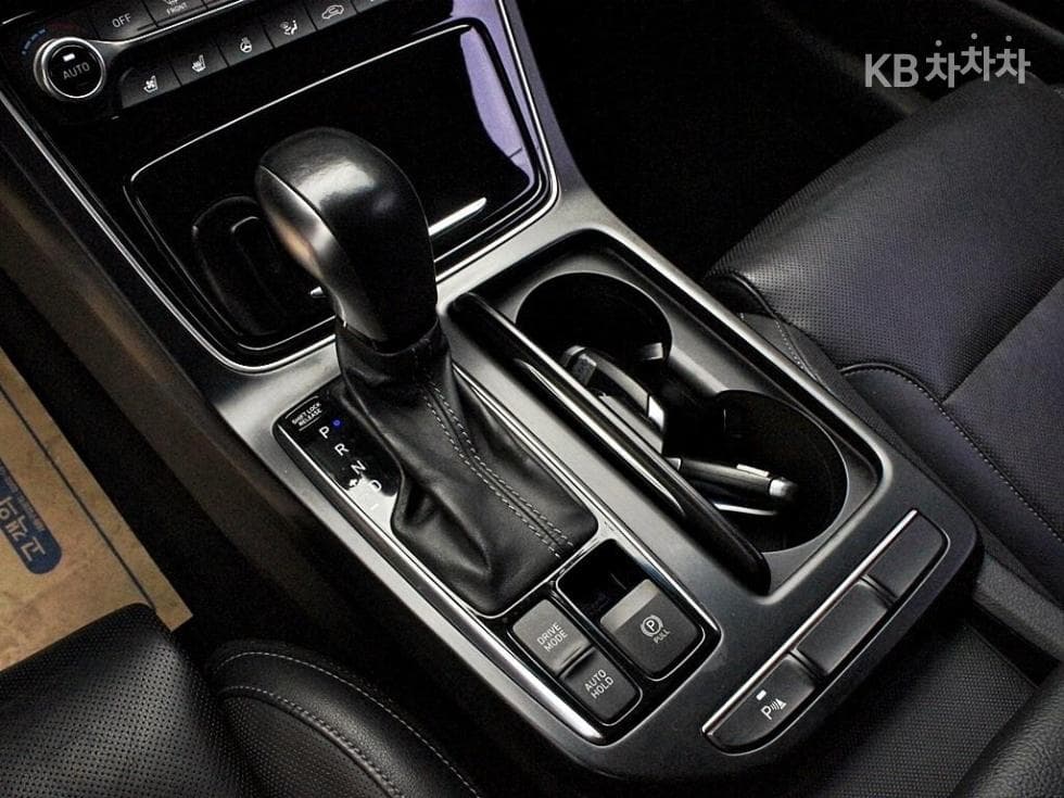 Hyundai Grandeur (Azera)IG3.0 Exclusive Standard - 11