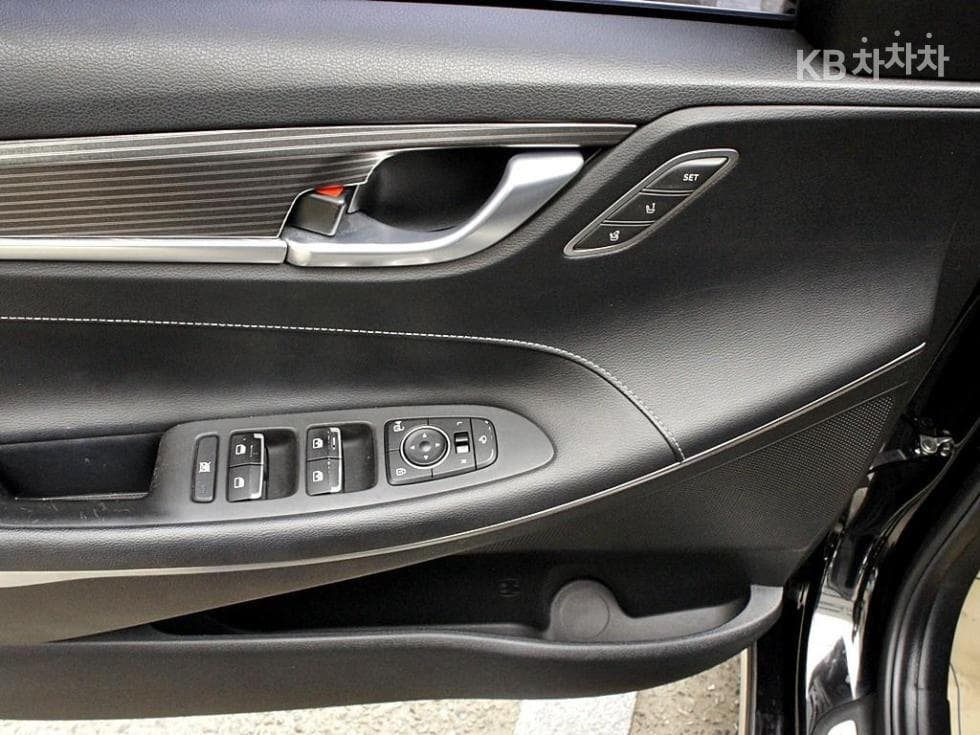 Hyundai Grandeur (Azera)IG3.0 Exclusive Standard - 13