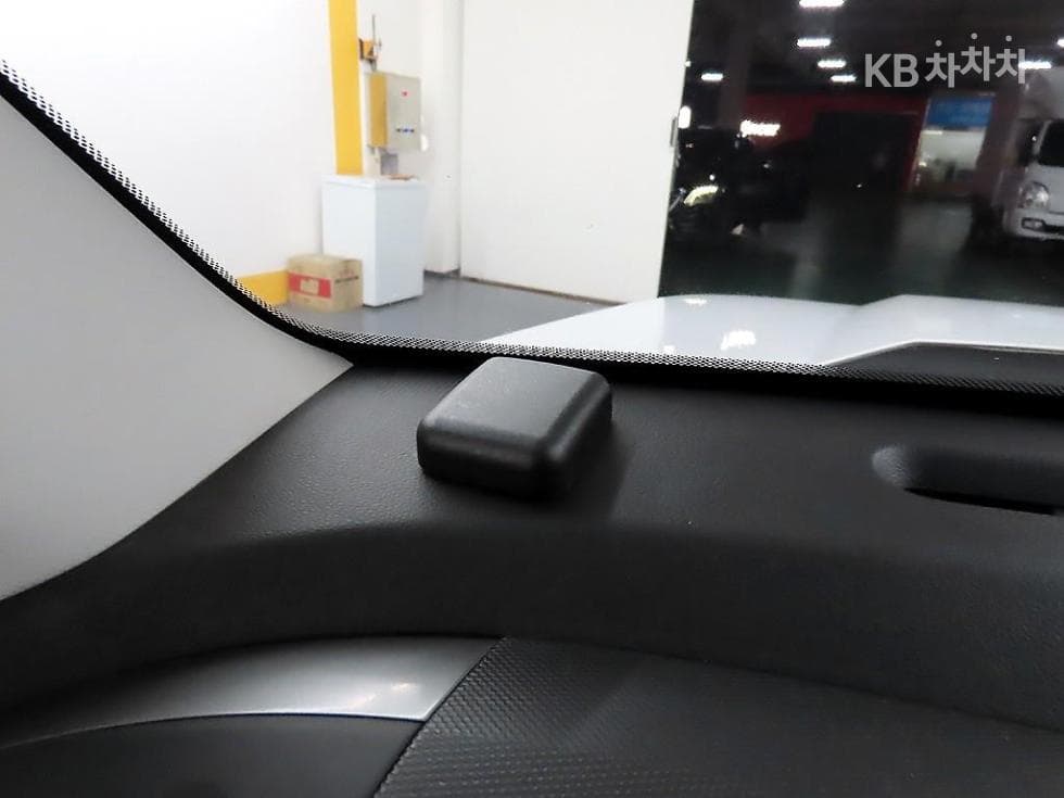 Hyundai Casper Van1.0 Gasoline Smart - 13