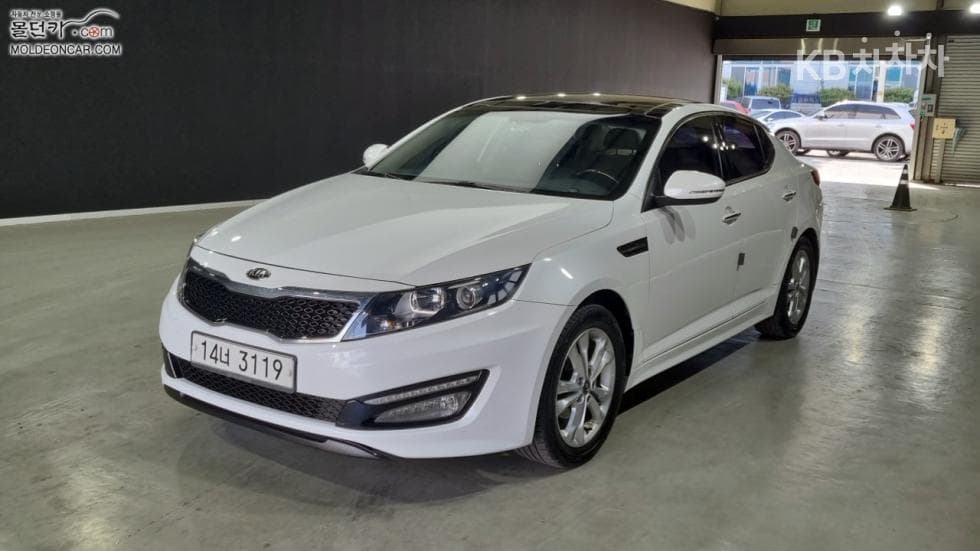 Kia K5 2.0 LPI Prestige - Image 1