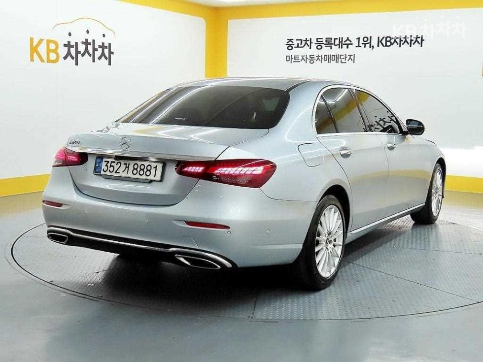 Mercedes-Benz E-Class (W213)E250 Exclusive - 4