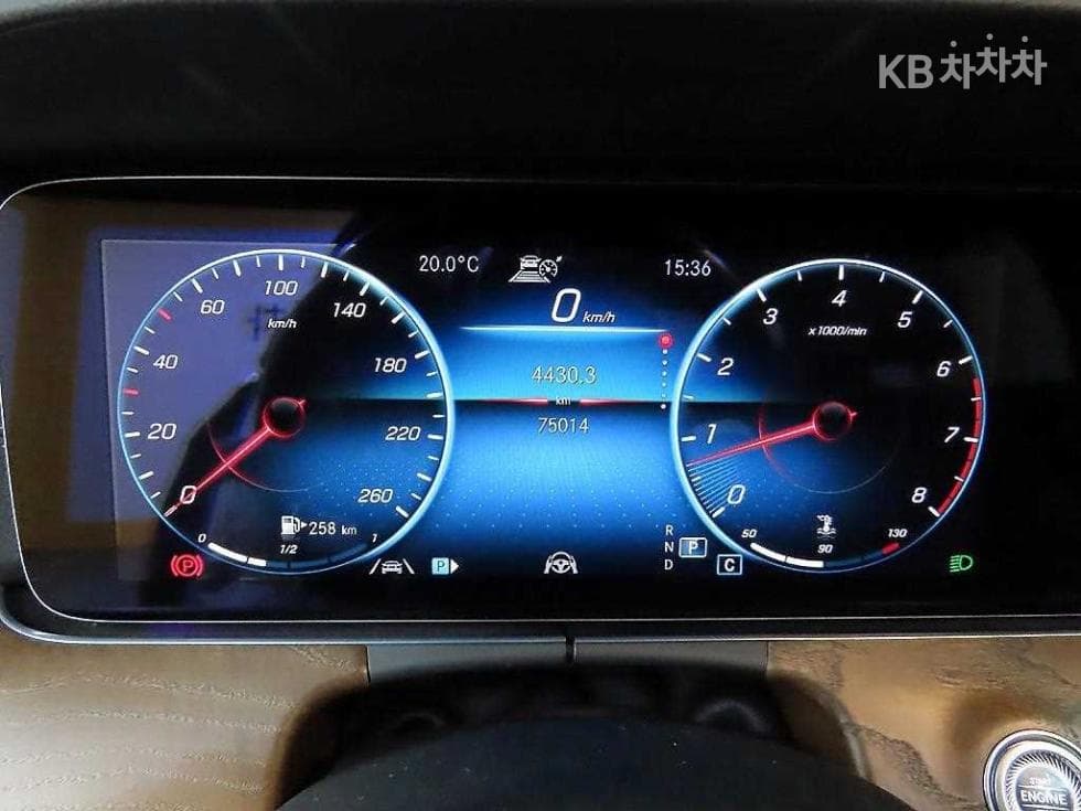 Mercedes-Benz E-Class (W213)E250 Exclusive - 8