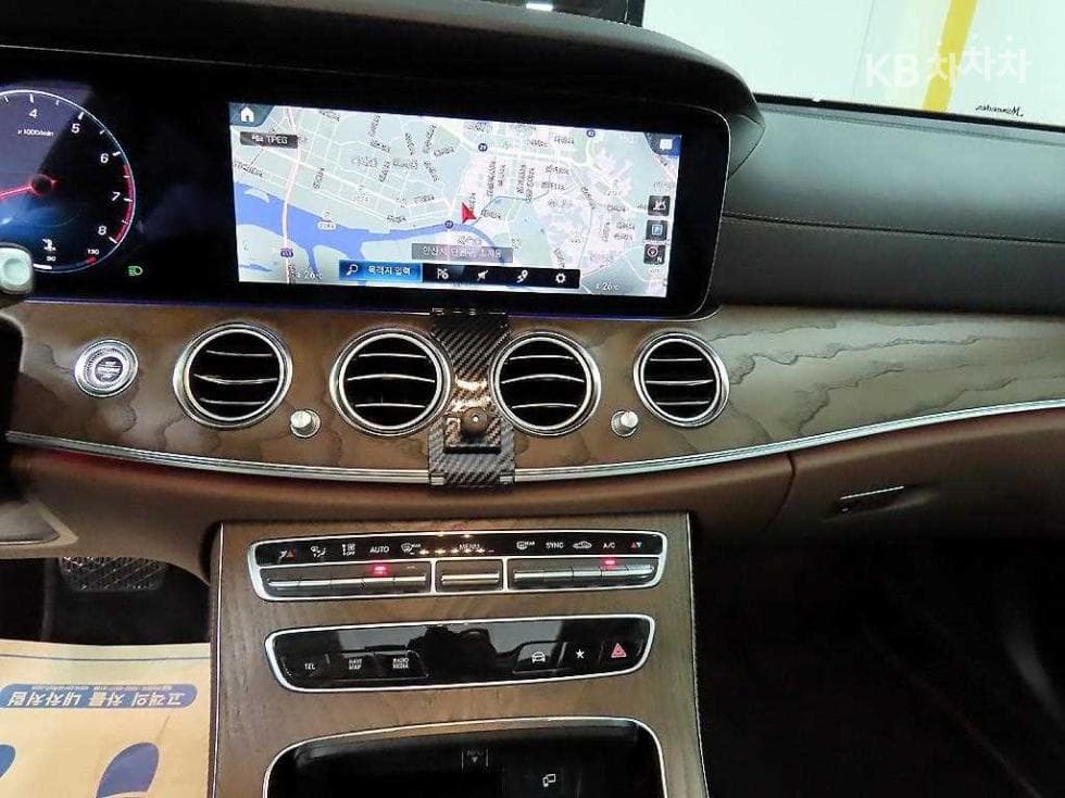 Mercedes-Benz E-Class (W213)E250 Exclusive - 14