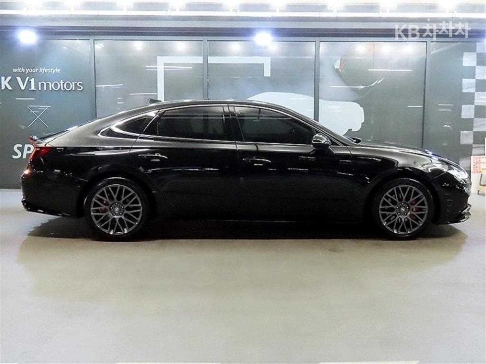 Hyundai Sonata (DN8)1.6 T Premium 패밀리 - 3
