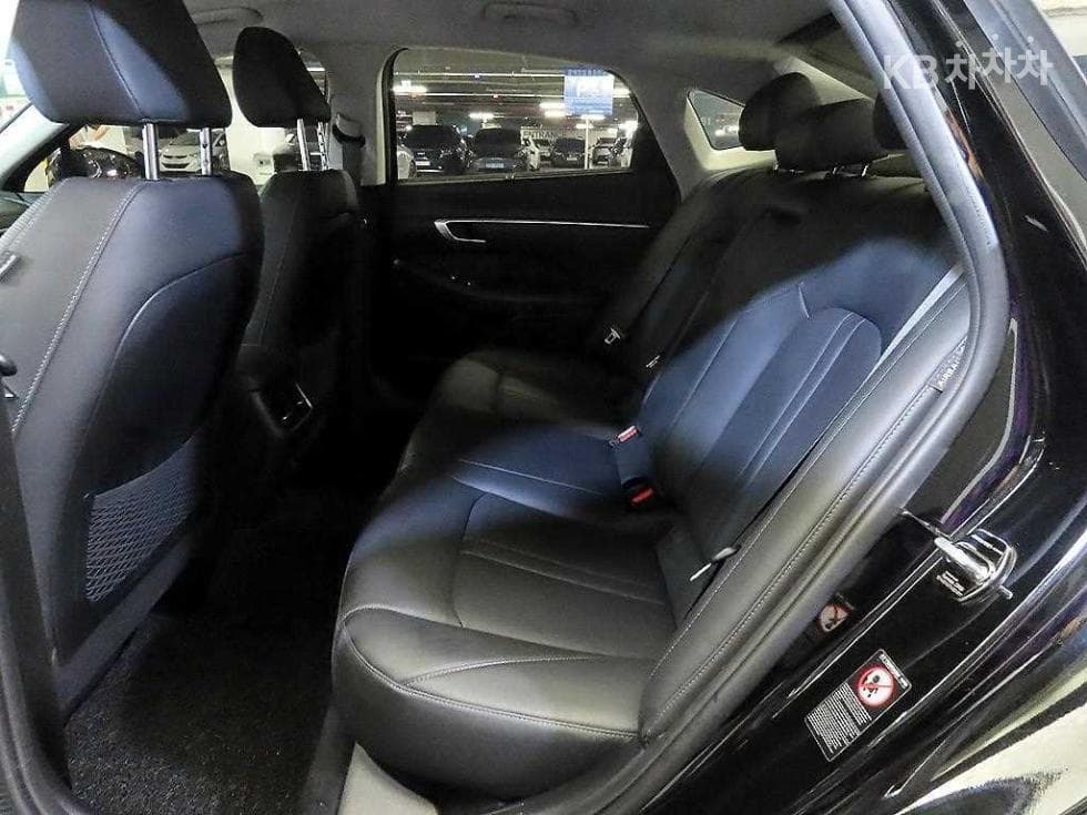 Hyundai Sonata (DN8)1.6 T Premium 패밀리 - 7