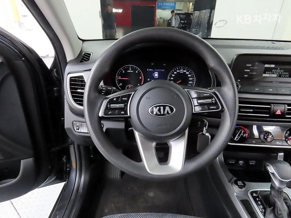 Kia Seltos1.6 Diesel 2WD Trendy - 9