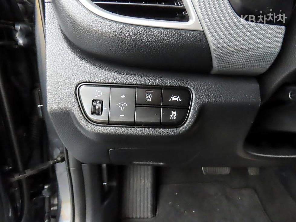Kia Seltos1.6 Diesel 2WD Trendy - 12