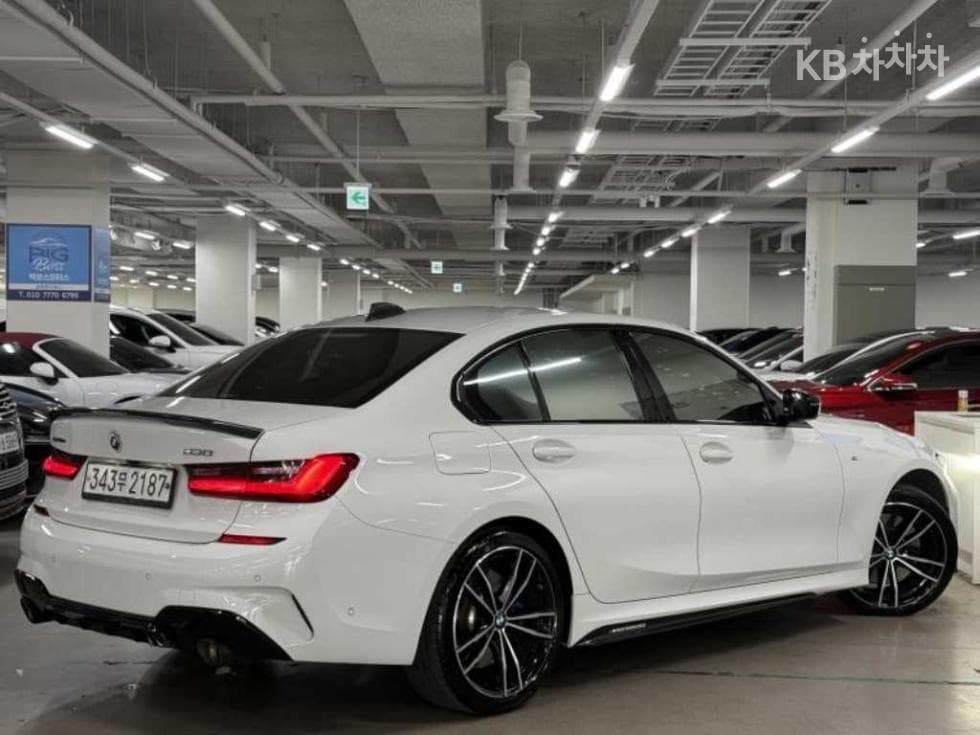 BMW 3 Series (G20)330i M Sport Package - 2
