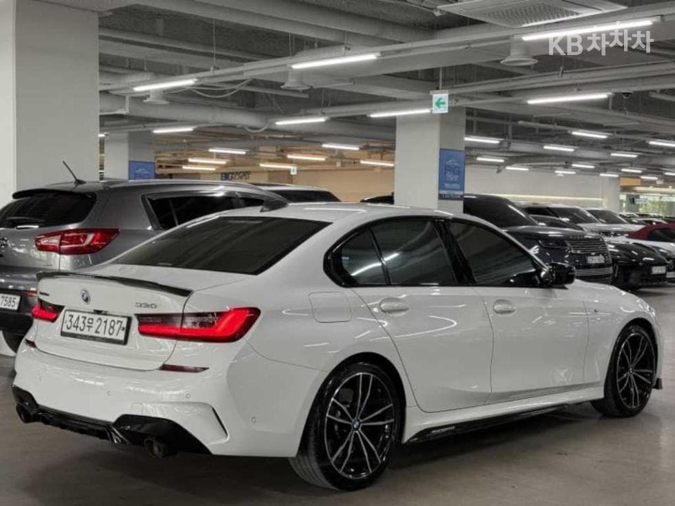 BMW 3 Series (G20)330i M Sport Package - 4