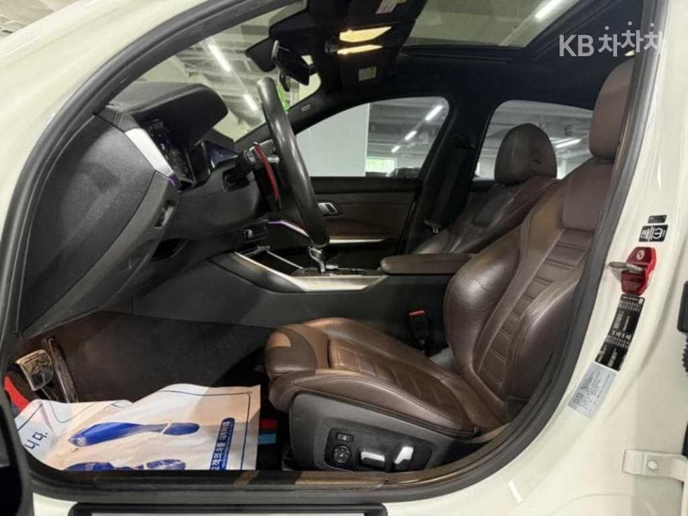 BMW 3 Series (G20)330i M Sport Package - 8