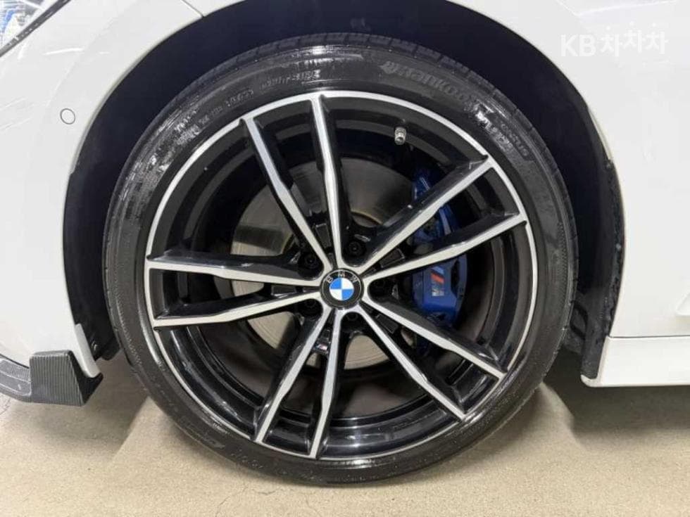 BMW 3 Series (G20)330i M Sport Package - 19