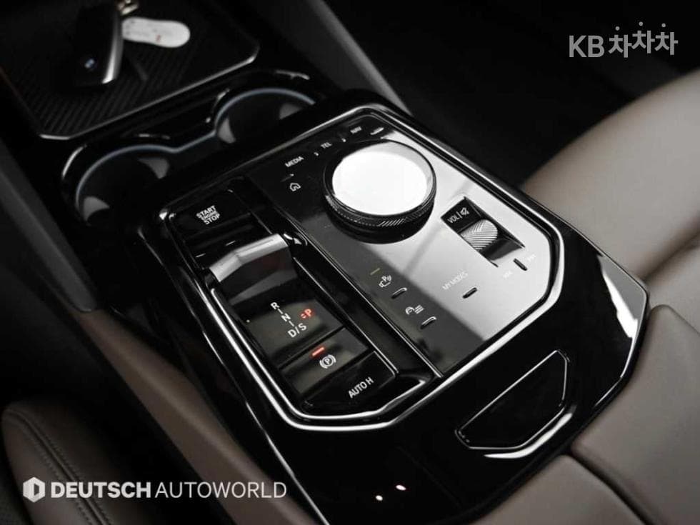 BMW Нов5 Серия(G60)523d Стандартен - 9