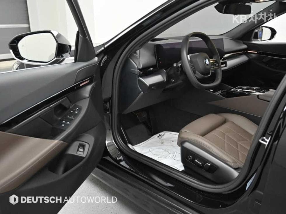 BMW Нов5 Серия(G60)523d Стандартен - 11