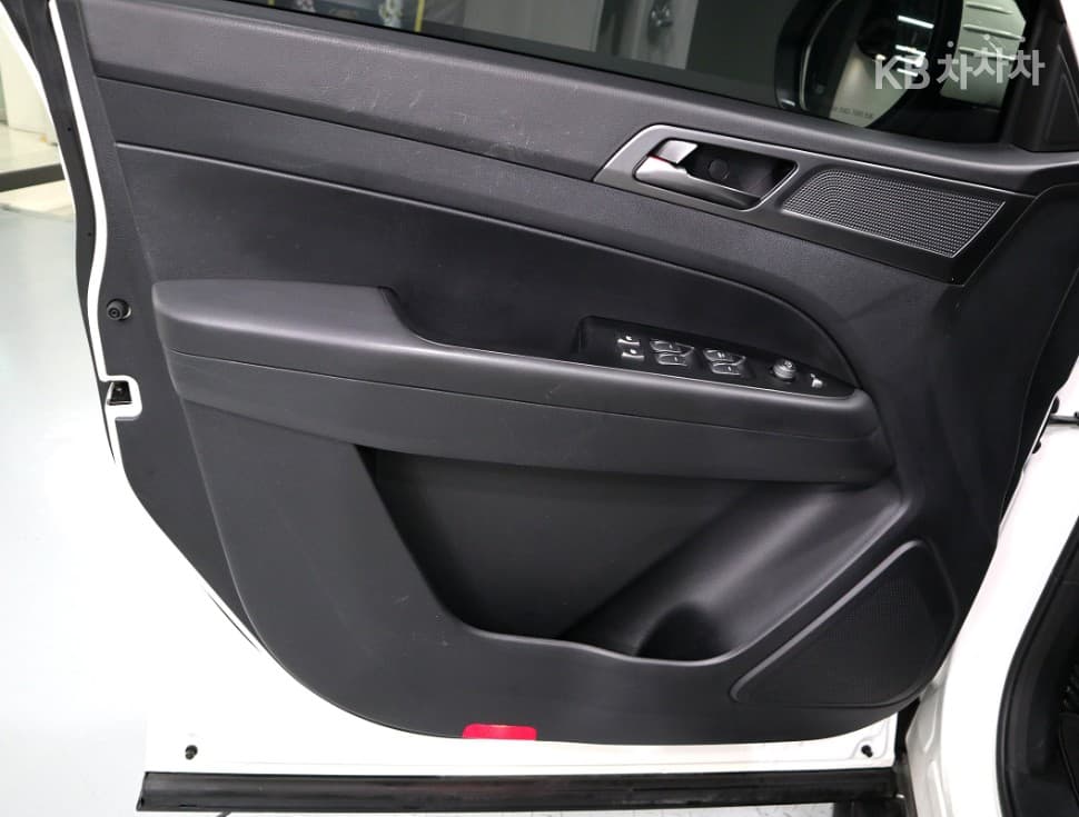 КейДжи Мобилити The New (фейслифт) Rexton Sports Khan2.2 4x4 Престиж - 8