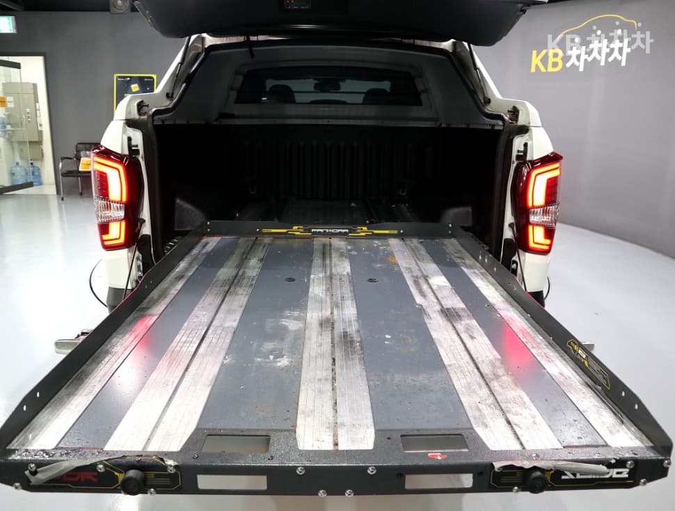 КейДжи Мобилити The New (фейслифт) Rexton Sports Khan2.2 4x4 Престиж - 18