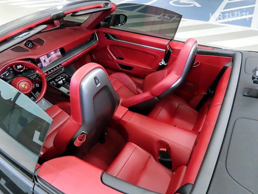 Porsche 911(992)Carrera Cabriolet - 12