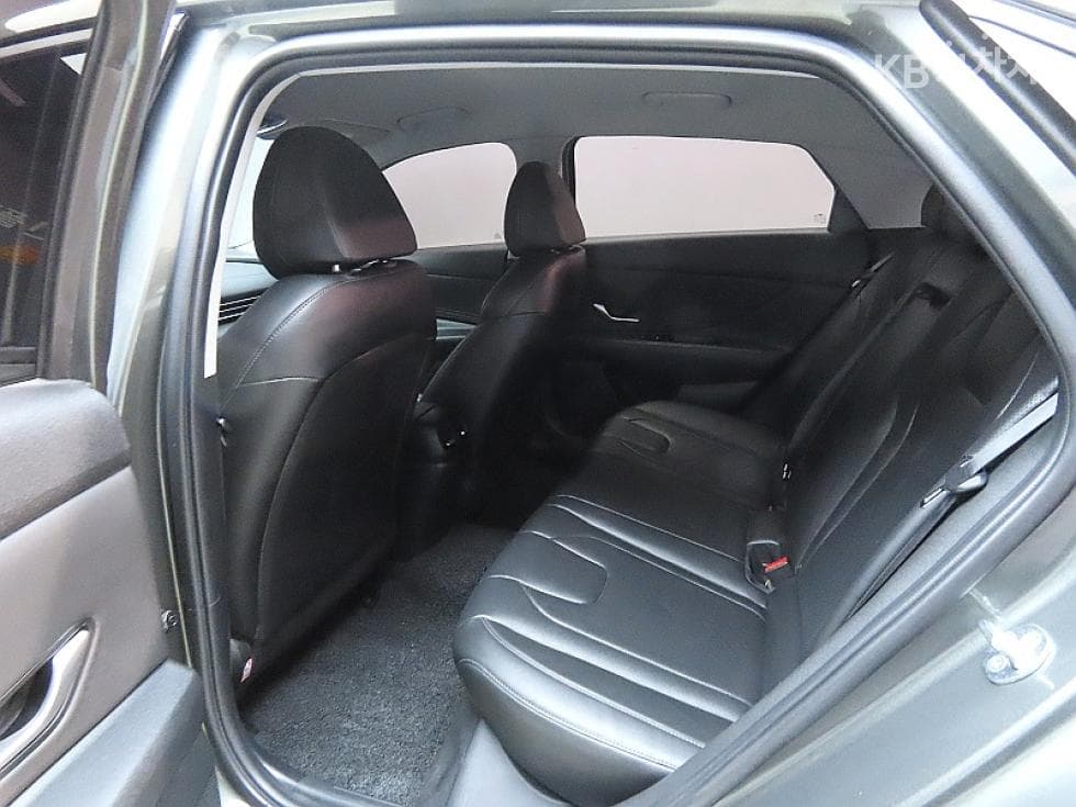 Hyundai All New Avante (Elantra)(CN7)1.6 Gasoline Modern - 11