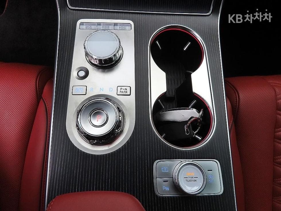 Дженезис GV80 COUPE2.5L бензин Турбо AWD Стандартен - 10