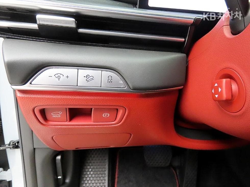 Дженезис GV80 COUPE2.5L бензин Турбо AWD Стандартен - 12