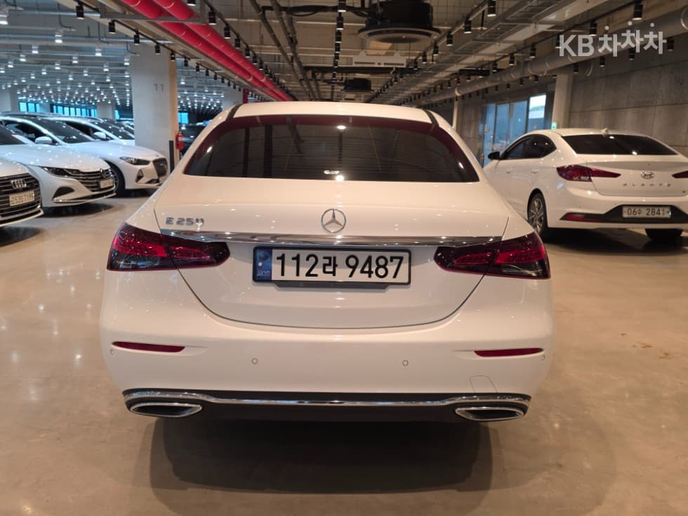 Mercedes-Benz E-Клас (W213)E250 Exclusive - 5
