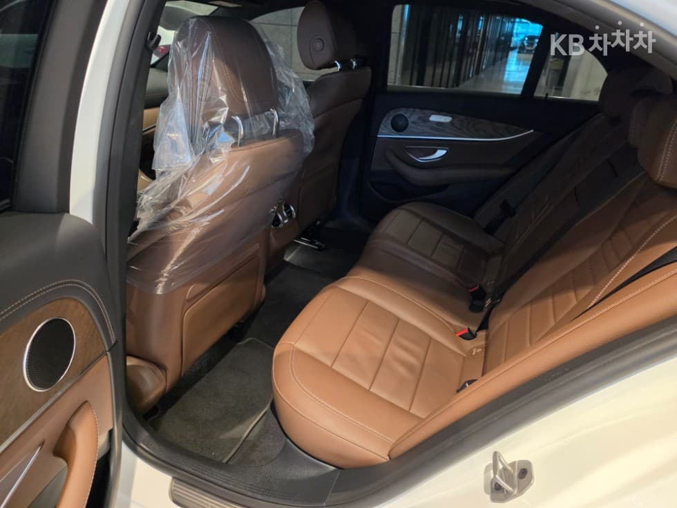Mercedes-Benz E-Клас (W213)E250 Exclusive - 15