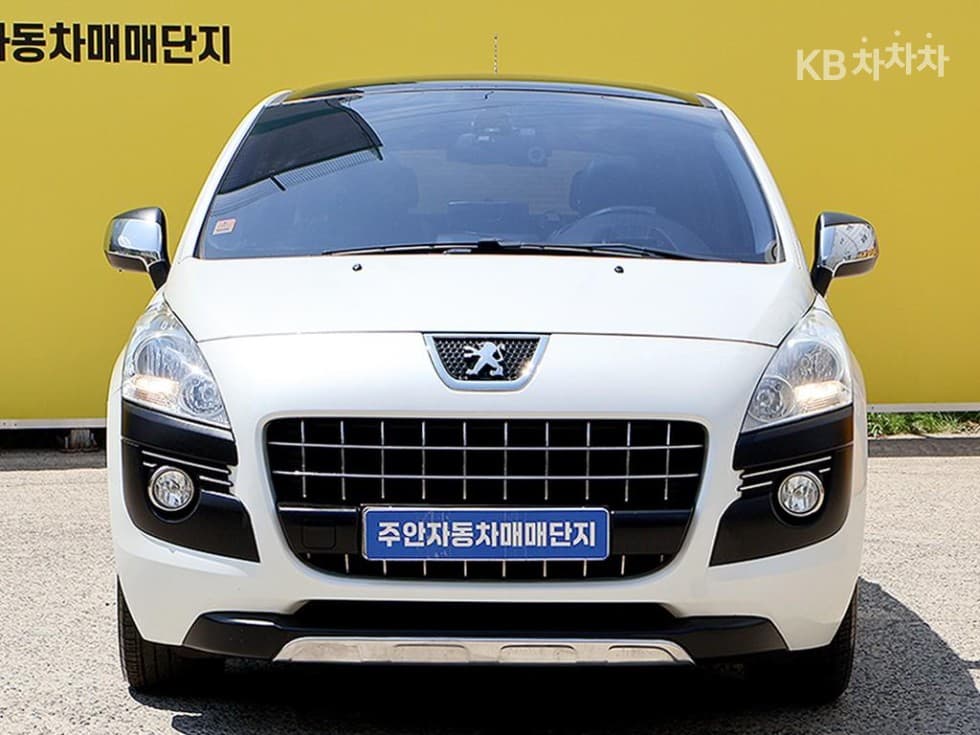 Peugeot 3008 1st Generation 2.0 HDi Алур (среден/висок клас) 럭스 - Image 1