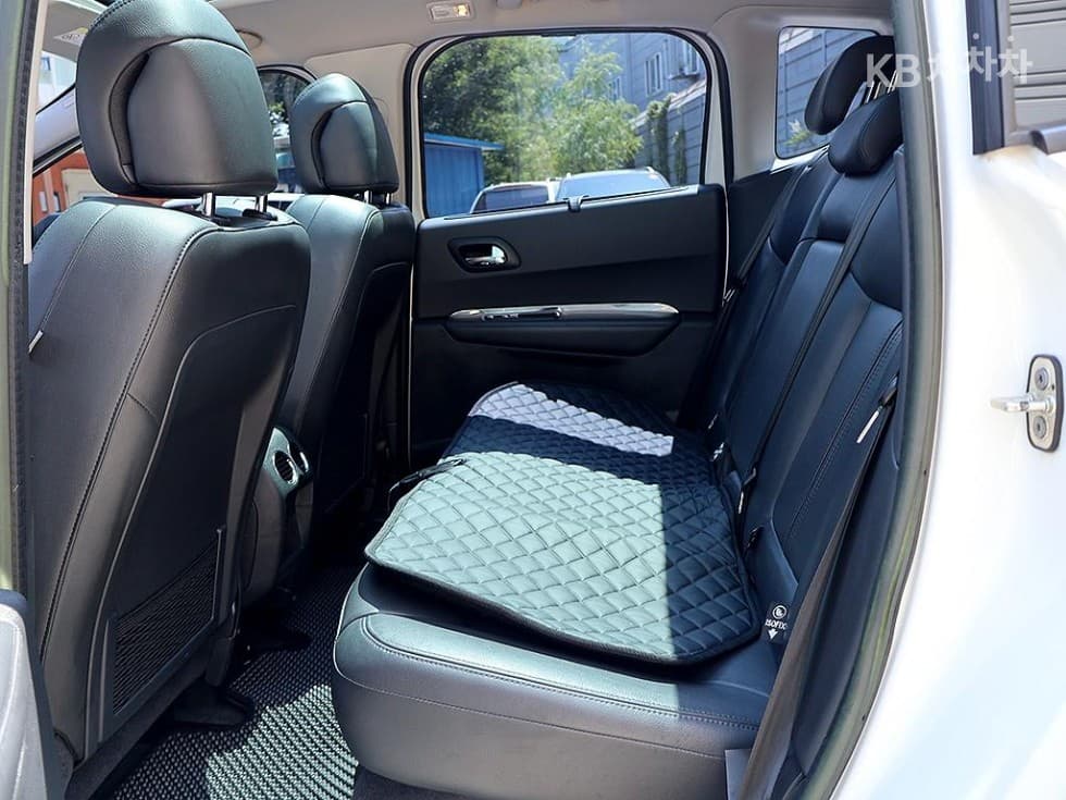 Peugeot 3008 1st Generation2.0 HDi Алур (среден/висок клас) 럭스 - 12