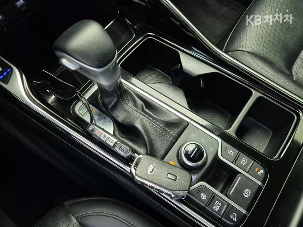 Киа Sorento 4-то поколение2.2 Дизел 4x4 Престиж - 8